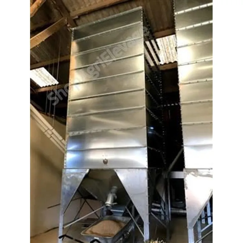 SILO CARRE 1 5M x 1 5M INTeRIEUR cone 50degre : Silo carre interieur pour Silo