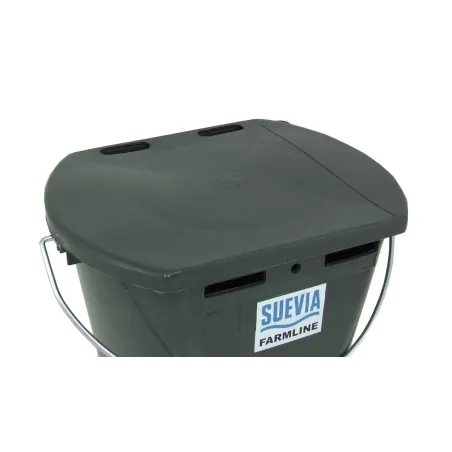 Couvercle pour seau 8 litres à rebord aplati, de la marque Rico Suevia et de couleur noir. Vue de profil